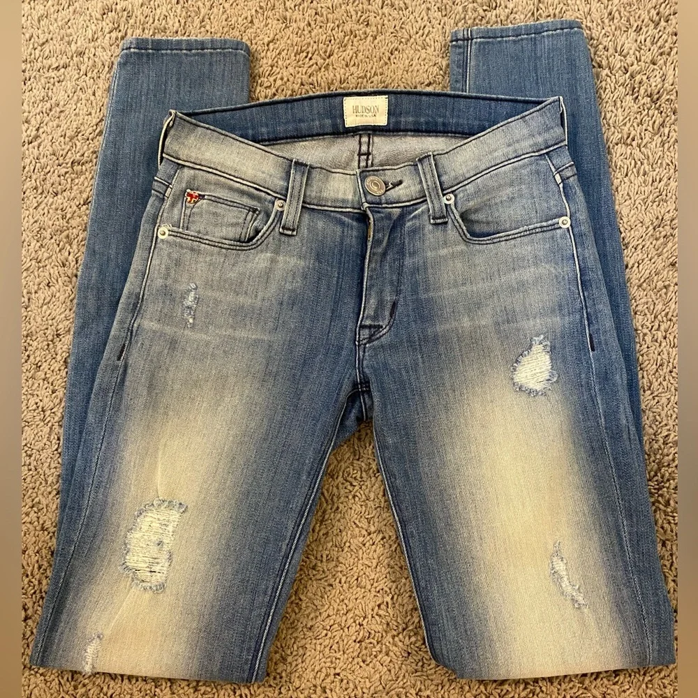 👖Hudson • women’s super skinny distressed jeans • 24 • EUC - Picture 8 of 14